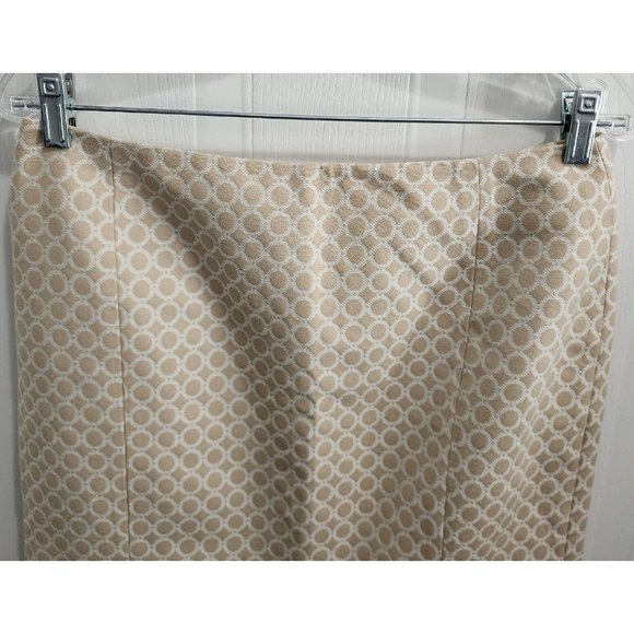 NWT Madison Studio Women's Pencil Skirt Pleated Back Beige Patterned Size 8 - Picture 2 of 10